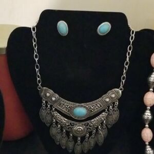 Elegant Silver and Turquoise Necklace Set
